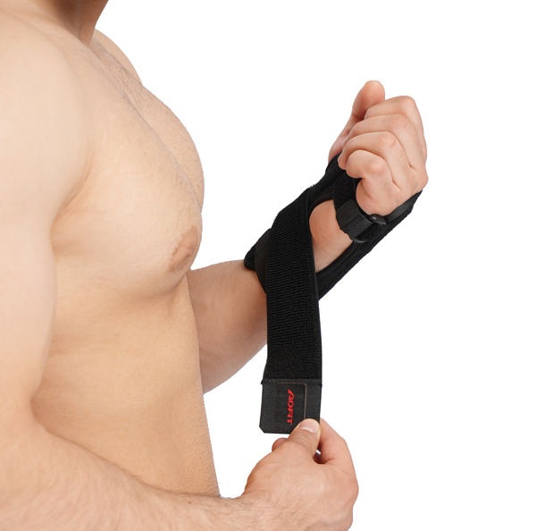 Adjustable Strap Wrist Supporter