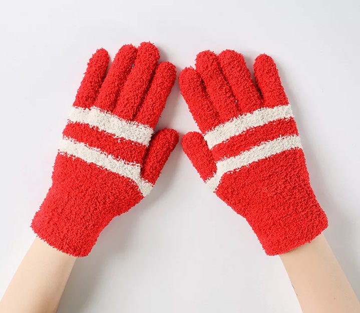 Coral Velvet Gloves China Wholesale.jpg