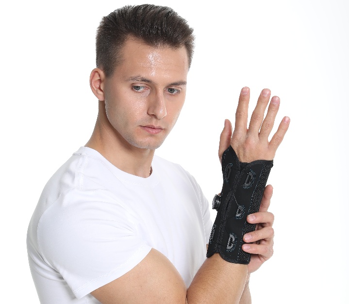 Steel Plate Wrist Brace