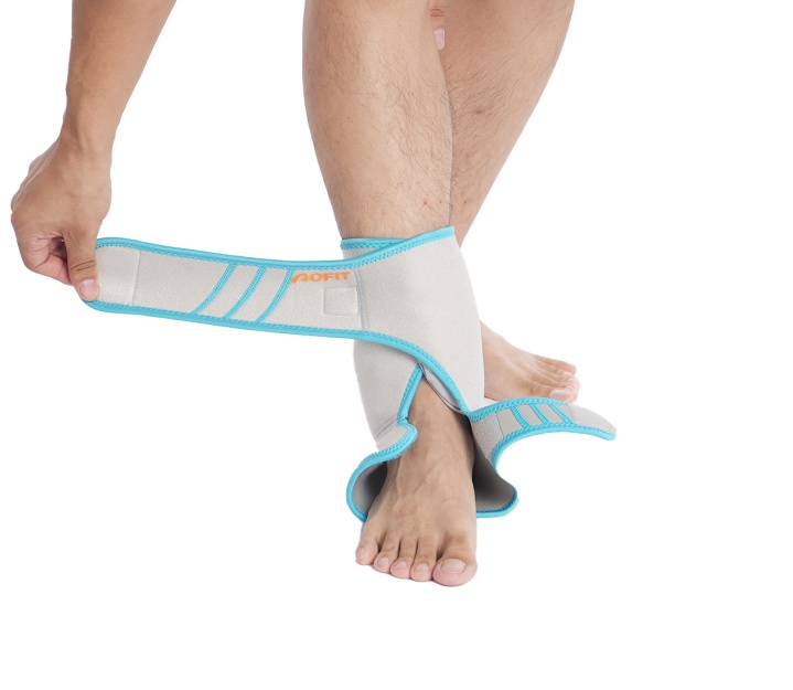 Cold Therapy Ankle Wrap